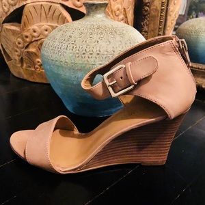 Nine West wedge sandal, light tan